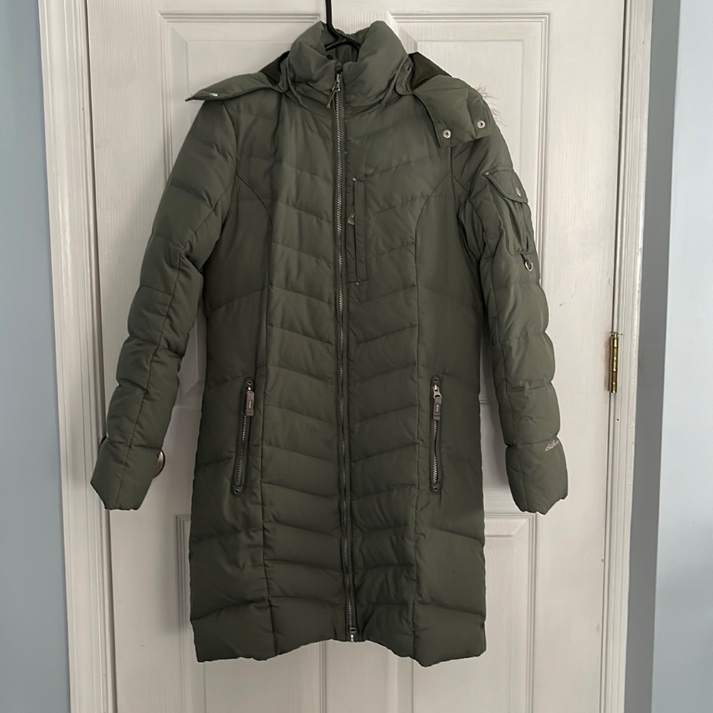 Eddie Bauer Women’s Sun Valley Down Parka in olive green